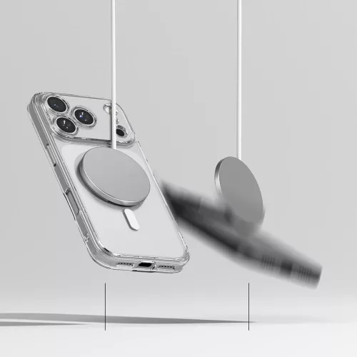 Ringke Fusion Magnetic MagSafe iPhone 17 Pro Max hátlap tok - átlátszó