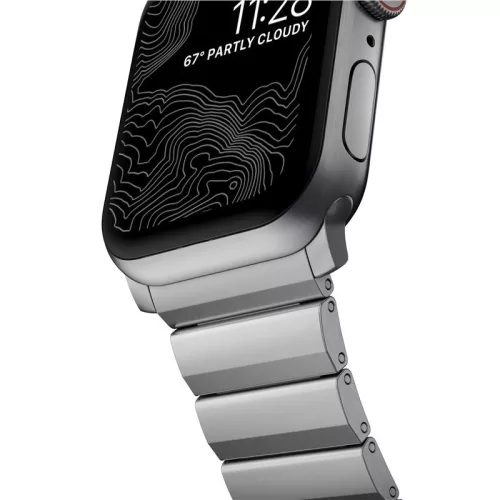 Nomad Titánium Apple Watch szíj 42/ 44/ 45/ 46 /49 mm - ezüst