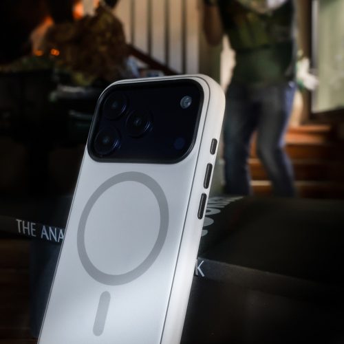 Tactical MagForce SmoothIsFast Kryt pro Apple iPhone 16 Chalk