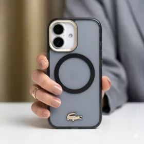   Lacoste PC/TPU Frosted Finish Gold Logo MagSafe tok Apple iPhone 17 készülékhez – Fekete