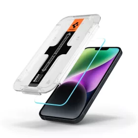   Spigen Glas.tR EZ Fit üvegfólia, Apple iPhone 13 / 13 Pro / 14 / 16e / 17e - átlátszó