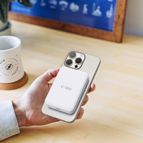 Tech-Protect Lifemag MagSafe PB11 mágneses Power Bank 10.000mAh külső akkumulátor - fehér