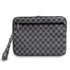 DKNY PU bőr Checkered Pattern and Stripe laptop tok 15/16" fekete
